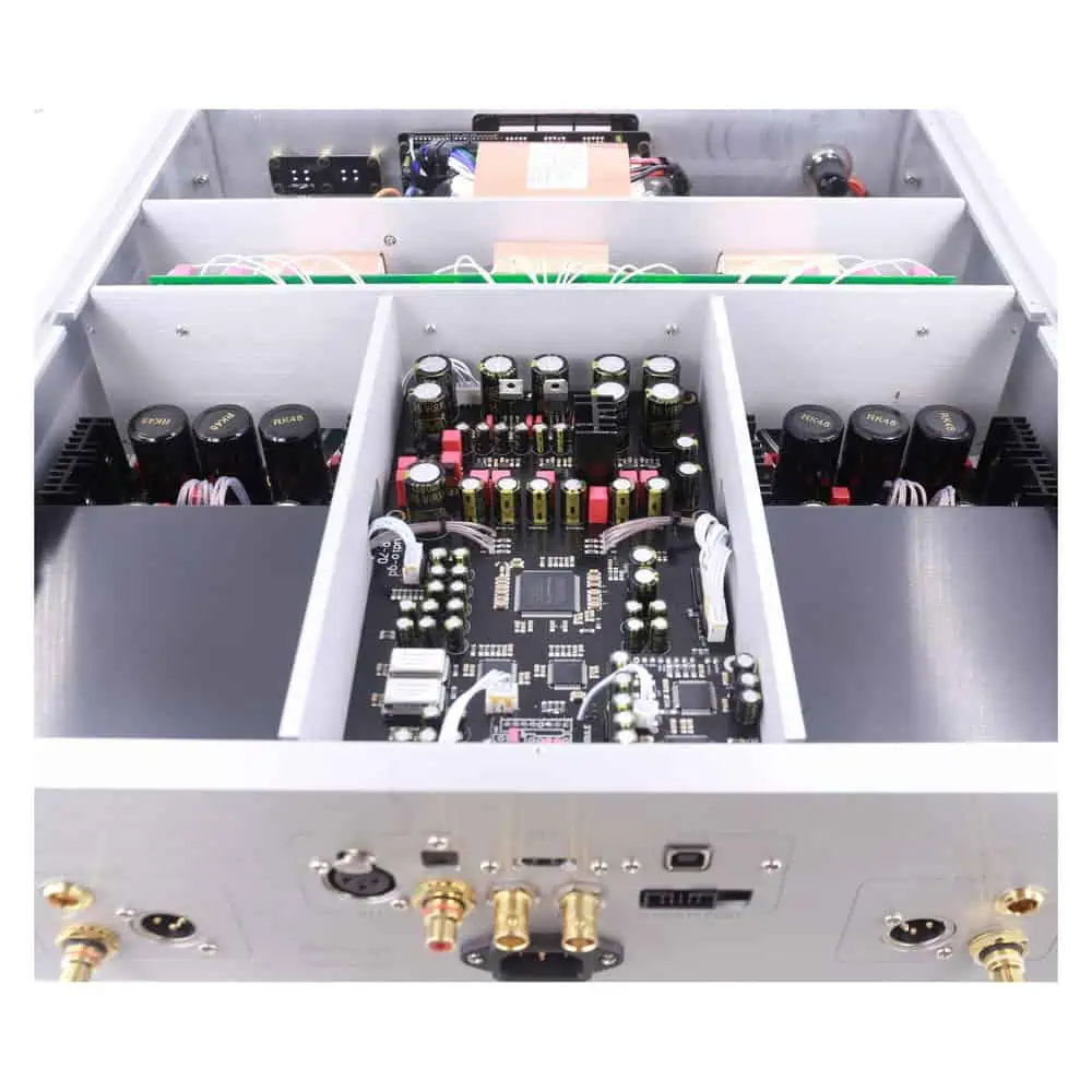 Audio-GD - R7HE mk3 - R2R Regenerative PSU Balanced DAC  (PCM / DSD)